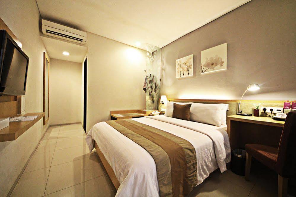Hotel Anggrek Gandasari Bandung Esterno foto