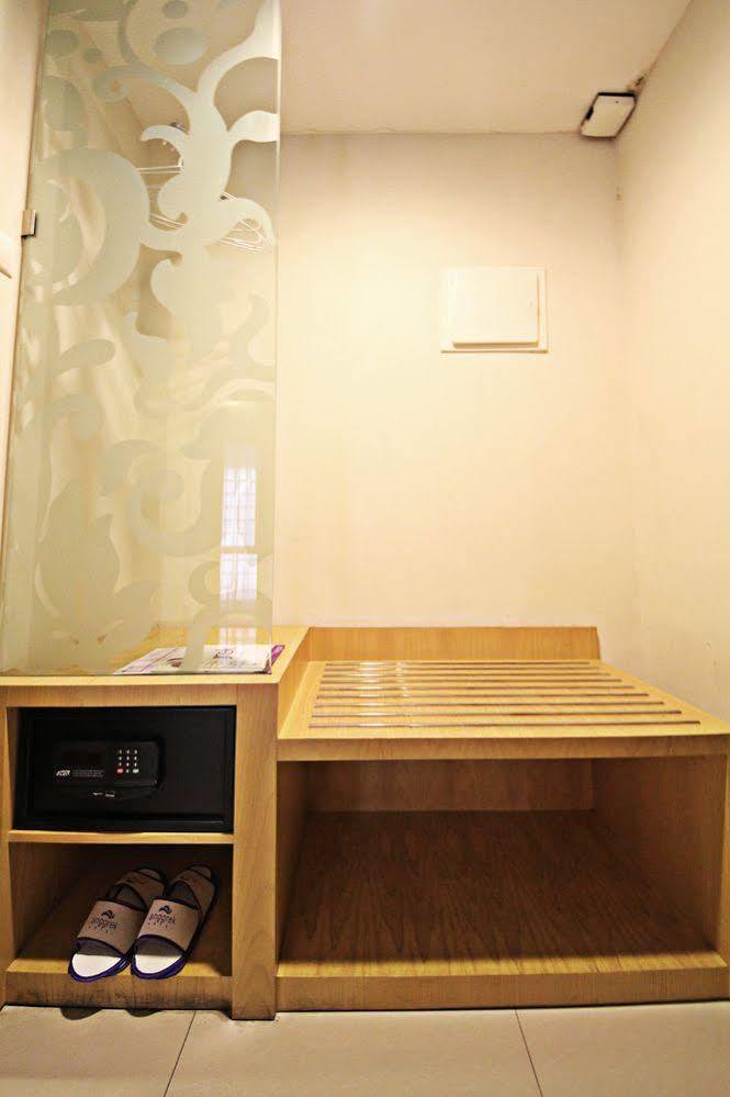 Hotel Anggrek Gandasari Bandung Esterno foto