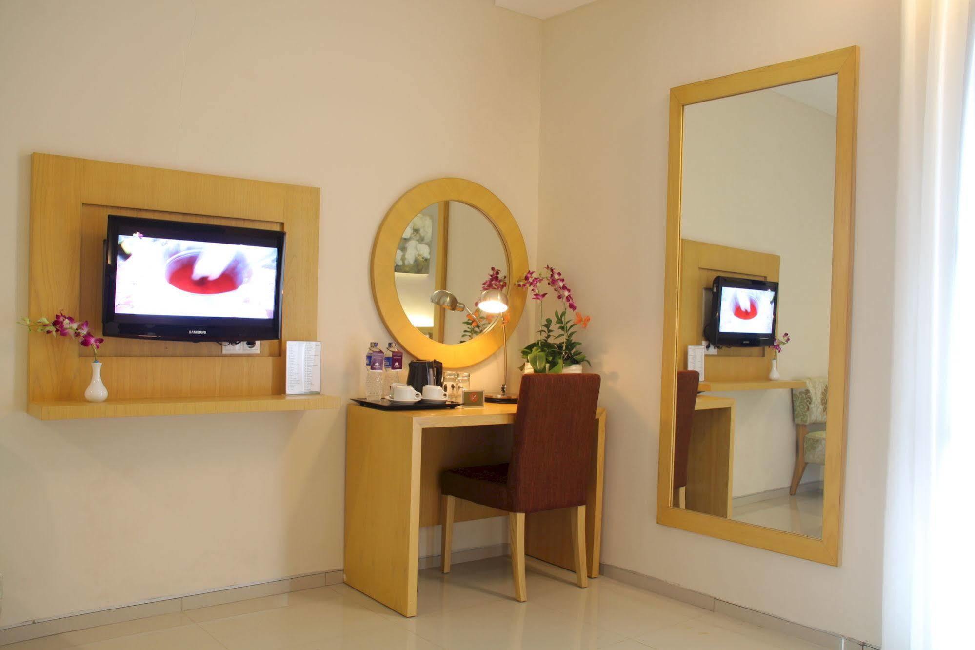 Hotel Anggrek Gandasari Bandung Esterno foto